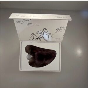 Mount Lai -The Amethyst Gua Sha Facial Lifting Tool | Face Sculpting Tool for...